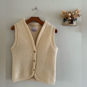 Vintage Pendleton wool cream knit women’s sweater vest.